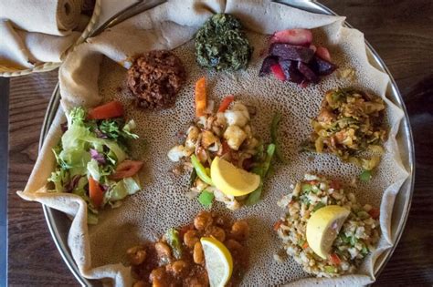  Yemeserch! A Journey Through Ethiopian Culinary Traditions